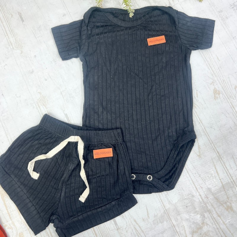 Conjunto Enzo| Ropa de niños por mayor | Melodrama Conjunto Enzo| Ropa de niños por mayor | Melodrama